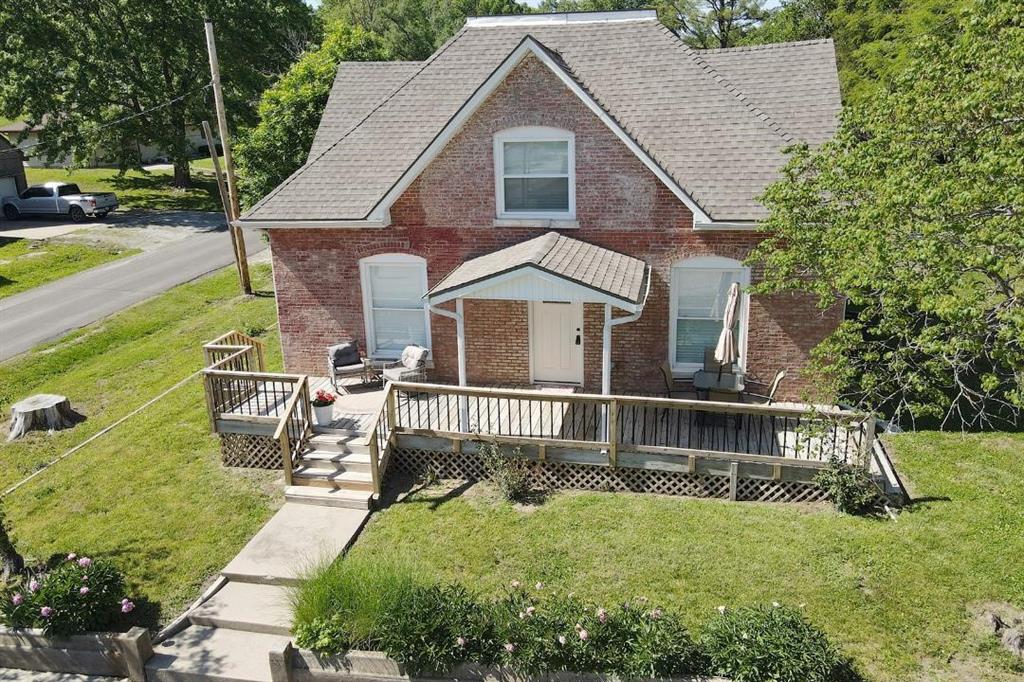Photo 3 of 306 Lewis Street