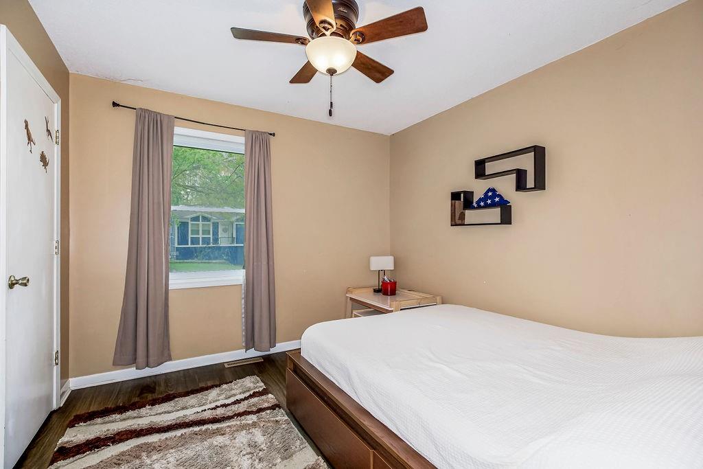 Photo 4 of 409 Creach Drive