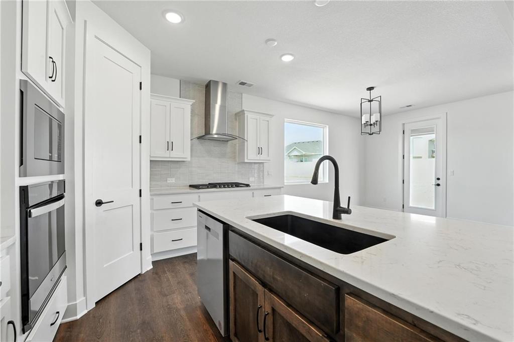 Photo of 1412 N 162nd Terrace