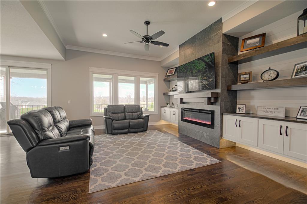 Photo 6 of 13504 Oakridge Drive