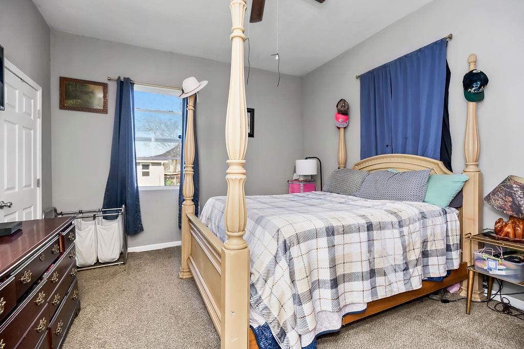 Photo 5 of 600 E Grandriver Street