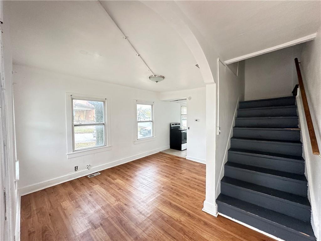 Photo 5 of 208 S Washington Street