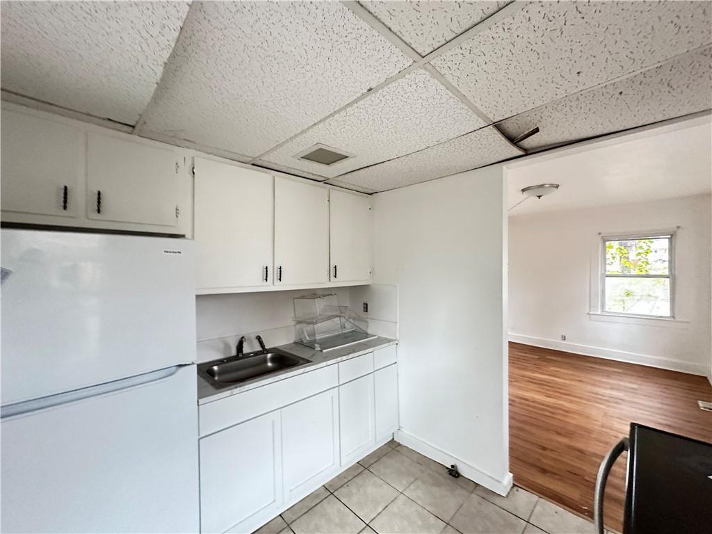 Photo 7 of 208 S Washington Street