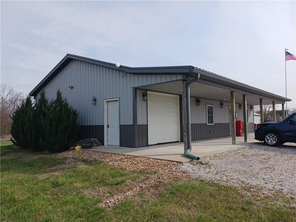 Photo of 2667 NW 7 Highway
