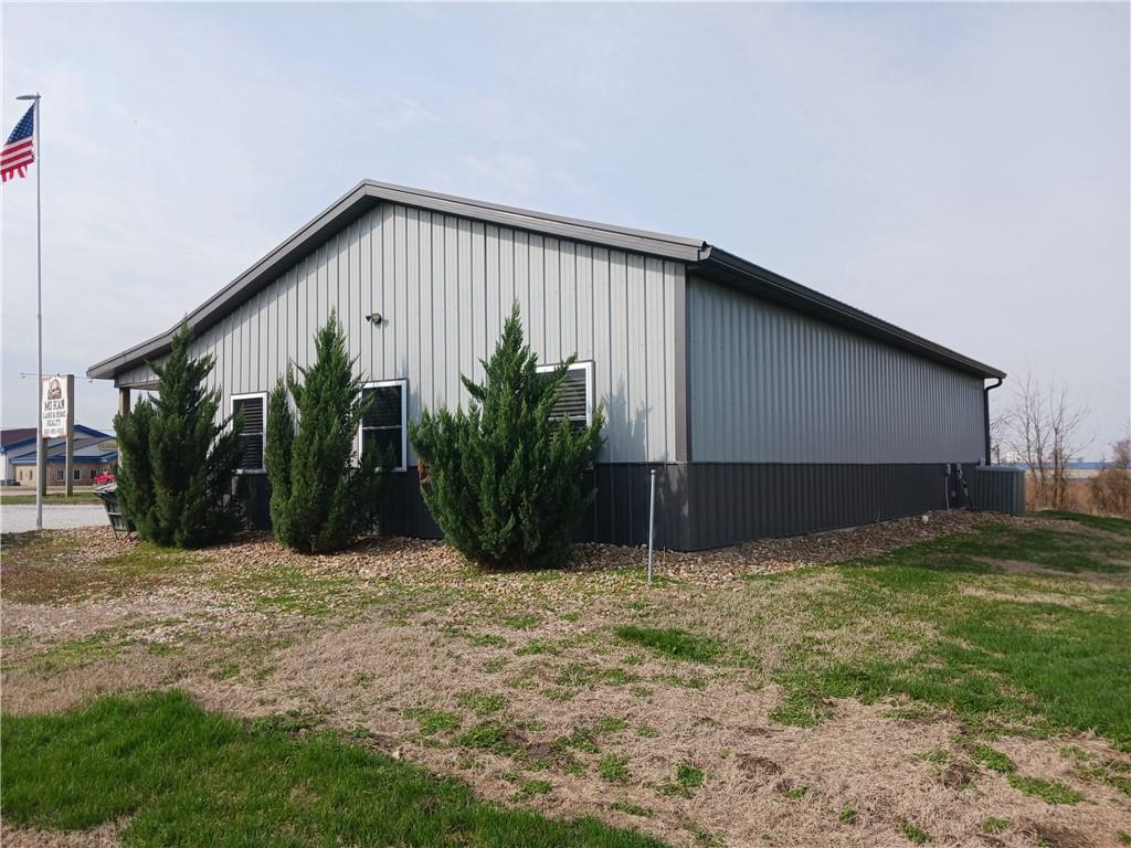 Photo 4 of 2667 NW 7 Highway