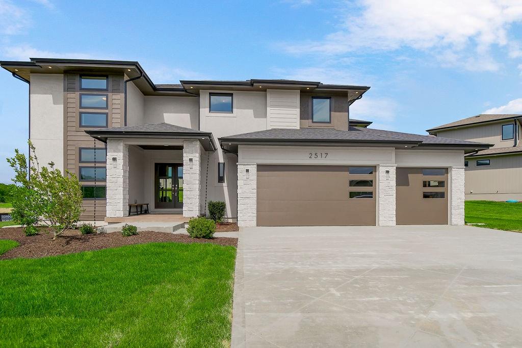 Photo of 2517 NE Woodland Oak Circle
