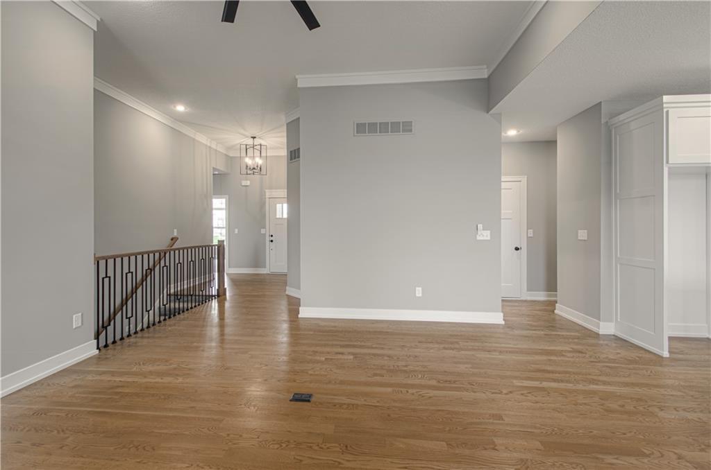 Photo 7 of 2316 Larkspur Lane