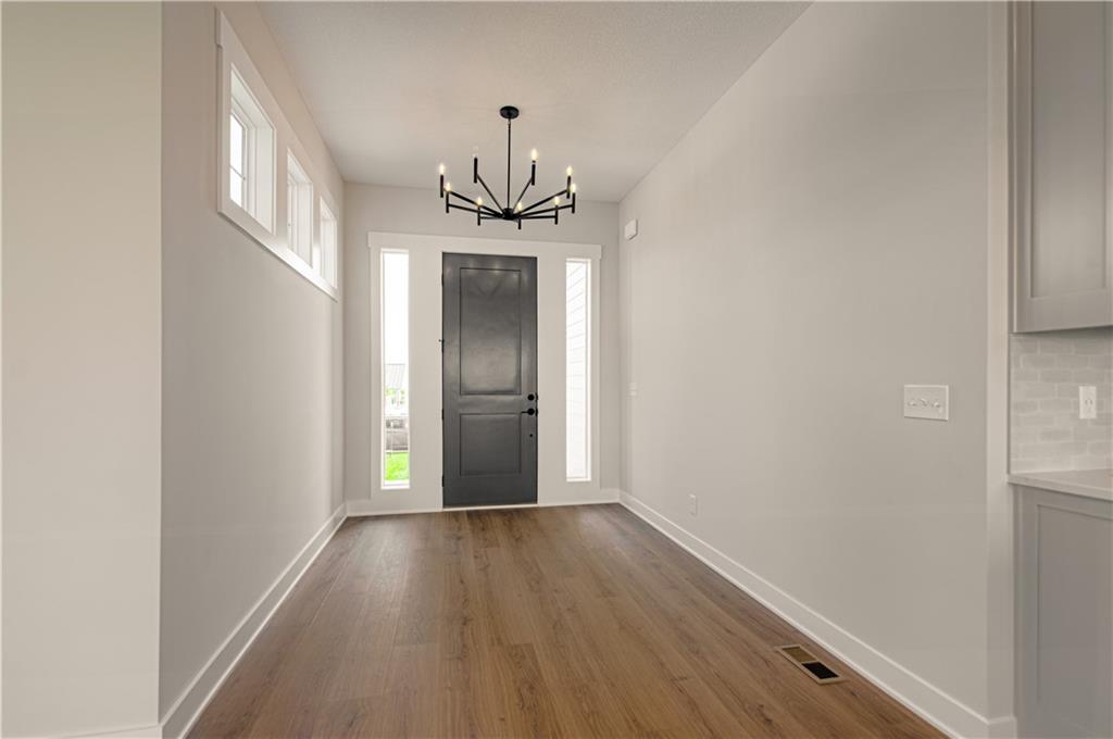 Photo 4 of 17218 S Heatherwood Street