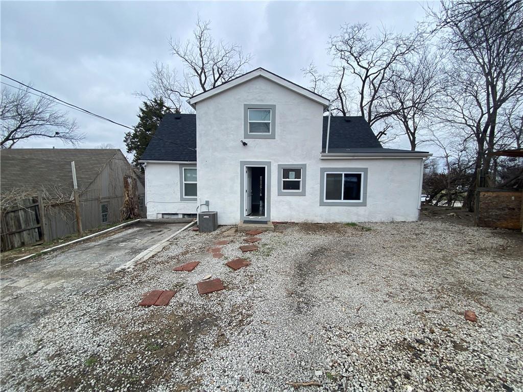 Photo 3 of 2527 Nebraska Avenue