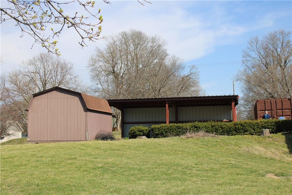 Photo 4 of 4033 NE Parvin Road
