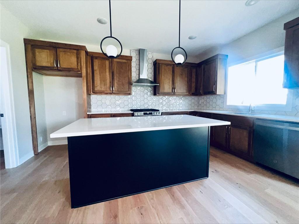 Photo 3 of 13305 W 179th Street