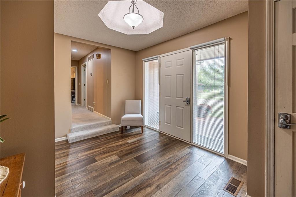 Photo 2 of 1804 S Nicklaus Drive