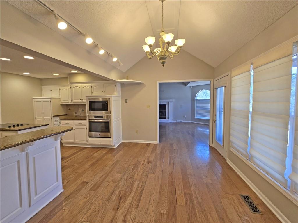 Photo 5 of 3605 SW Meyer Boulevard