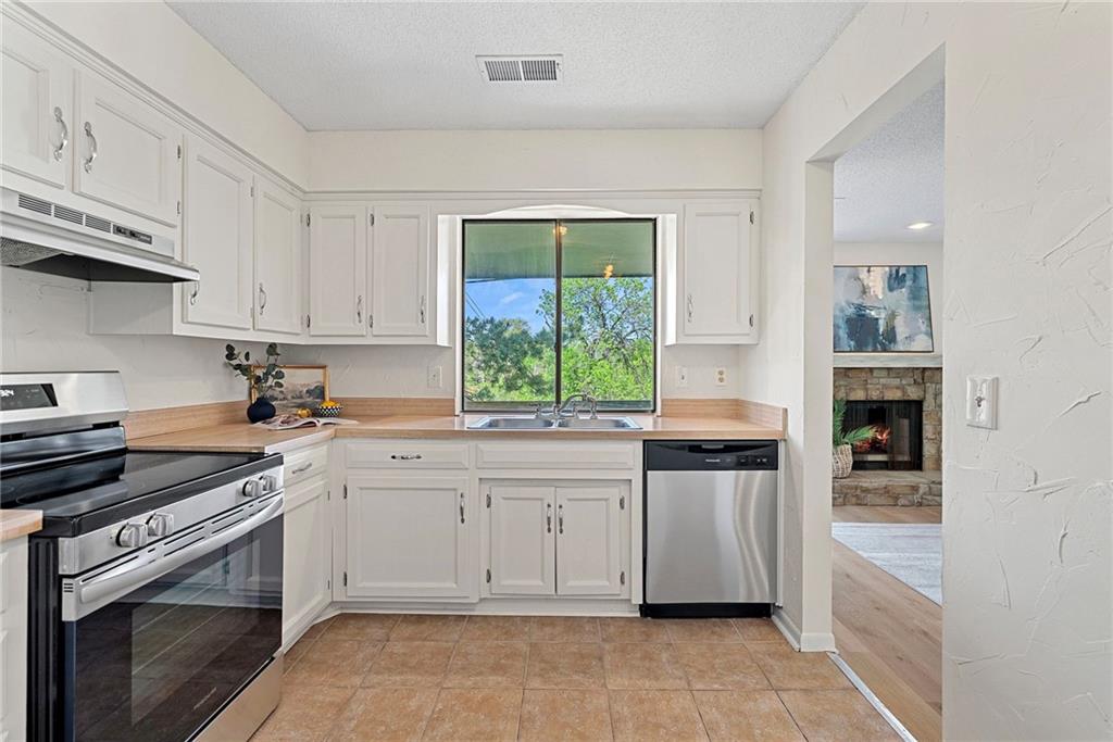 Photo 7 of 12854 W 110th Terrace