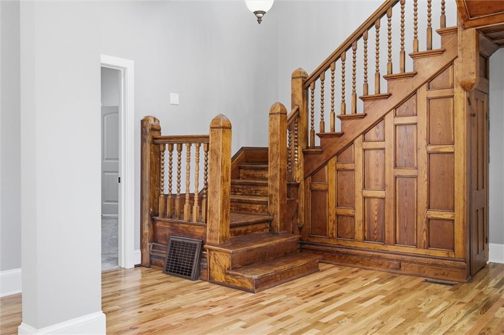 Photo 5 of 406 E Forest Street