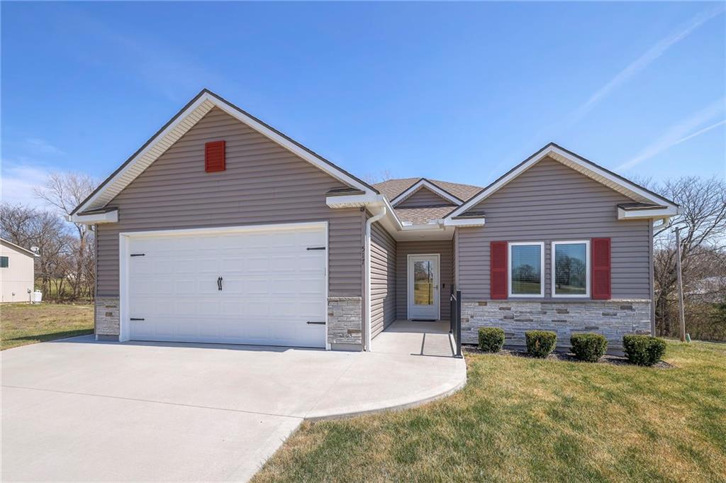 Photo of 517 Village Lane