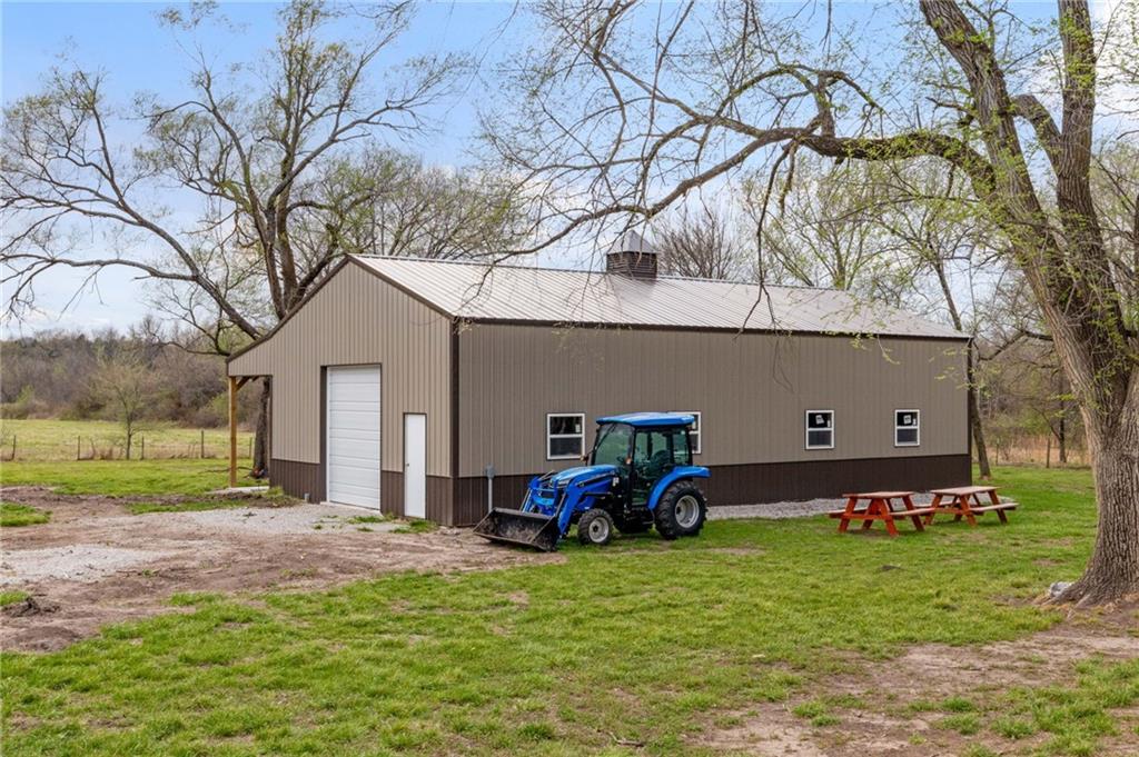 Photo 4 of 15112 NE County Road 243 N/A