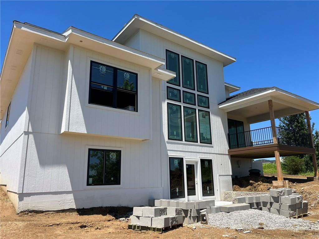 Photo 2 of 517 Bentwater Drive