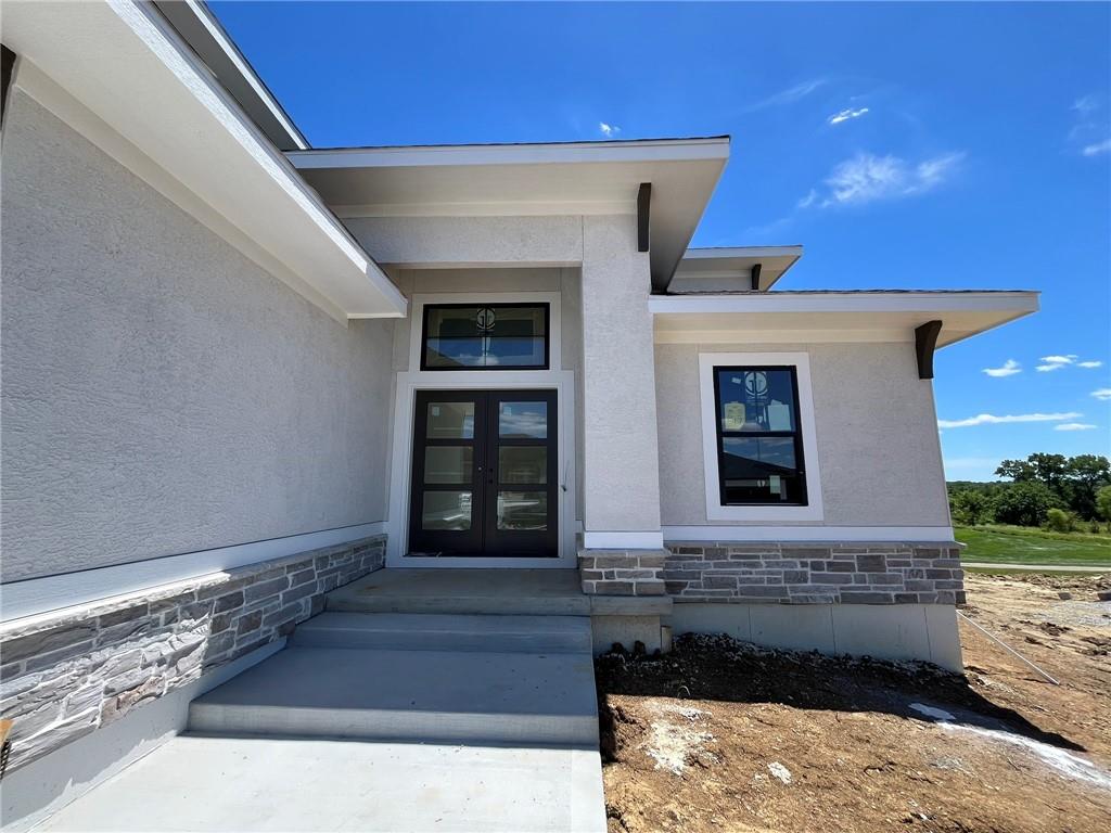 Photo 3 of 517 Bentwater Drive
