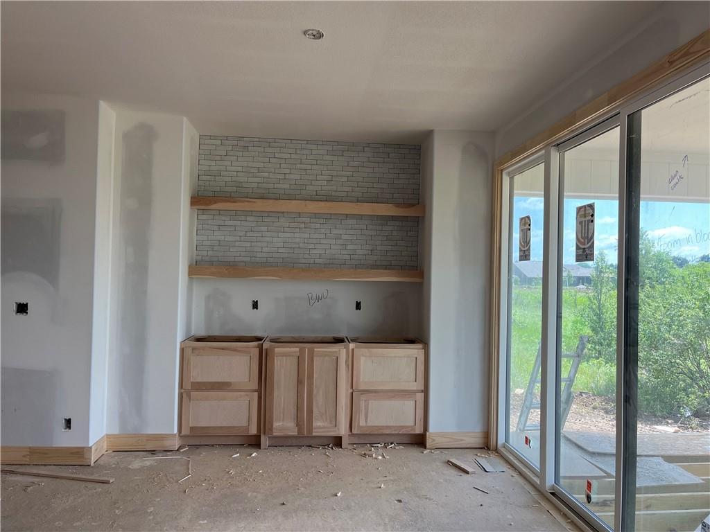 Photo 7 of 517 Bentwater Drive