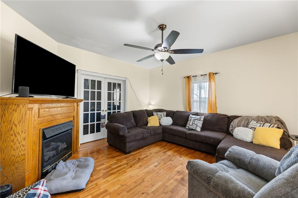 Photo 6 of 303 E Wea Street