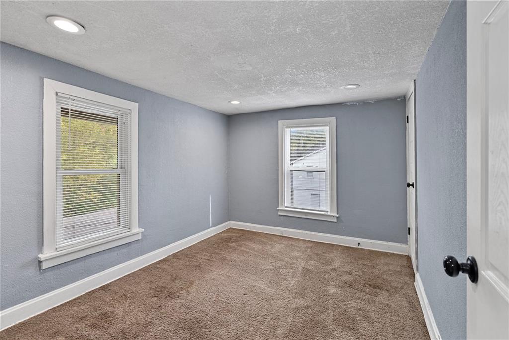 Photo 6 of 3868 E 59th Street