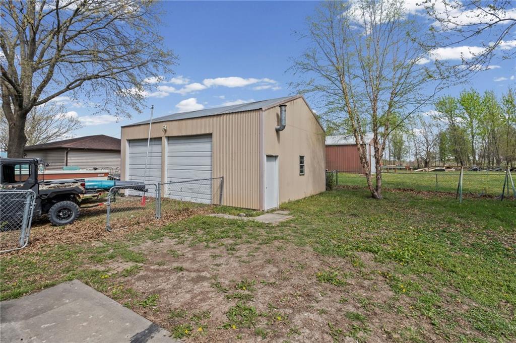 Photo 4 of 1405 S Vine Street