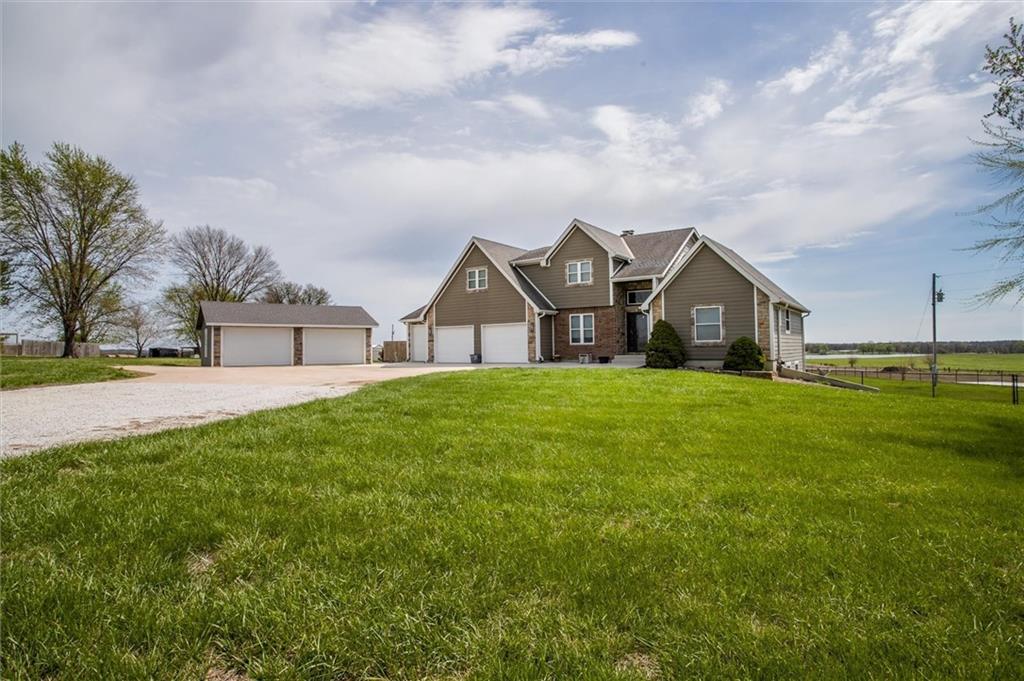 Photo 2 of 17033 NE County Road 43 N/A