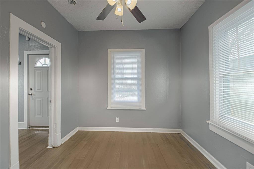Photo 4 of 532 PARALLEL Avenue