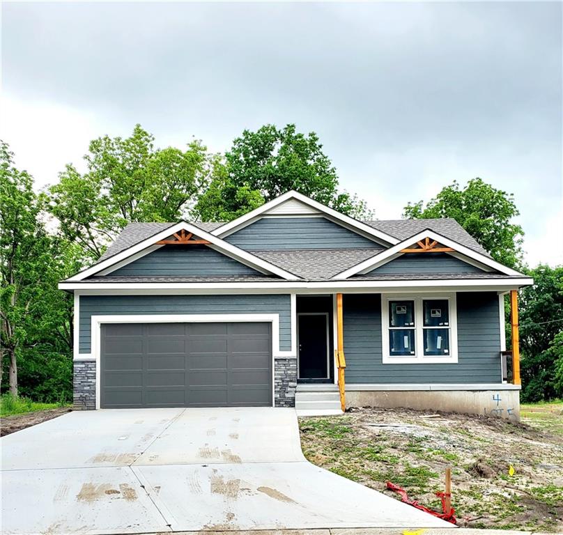 Photo of 4 HIGHLAND Circle