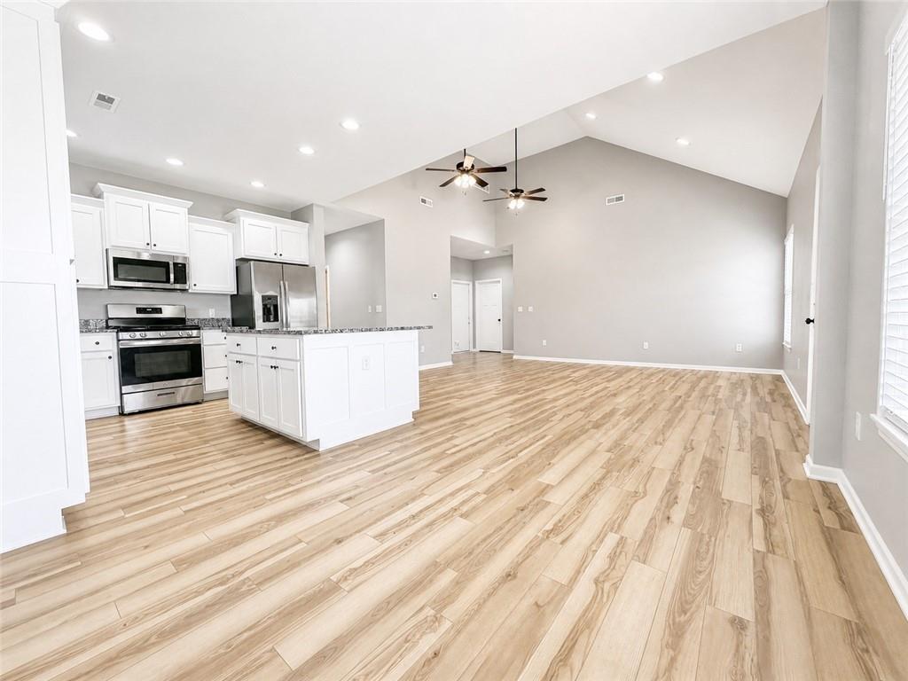 Photo 5 of 1700 W 6th Street Terrace
