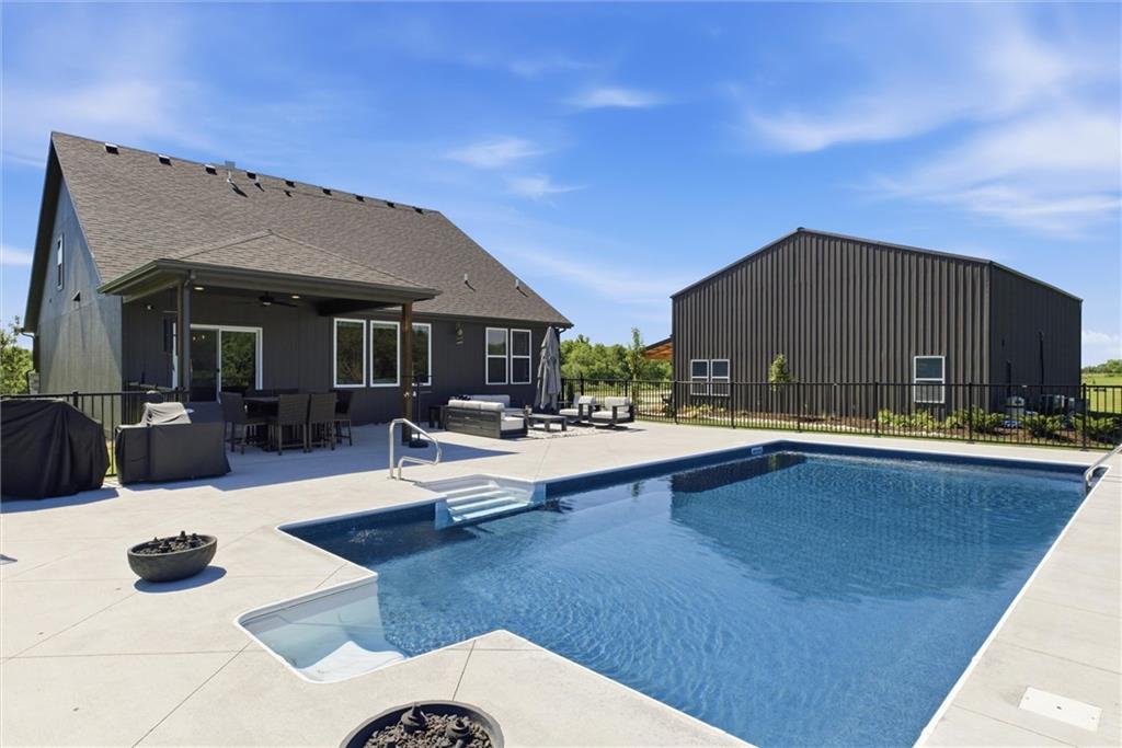 Photo of 20143 Tonganoxie Drive