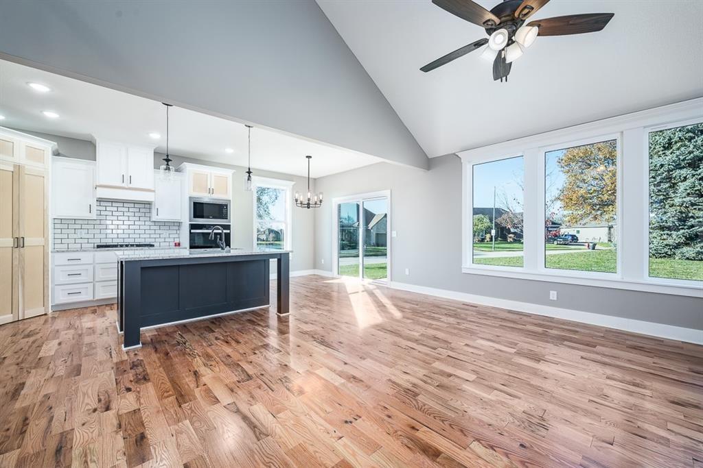 Photo 4 of 3410 N 130th Street