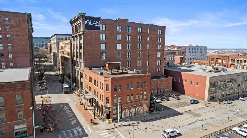 Photo 2 of 308 W 8th Street #712