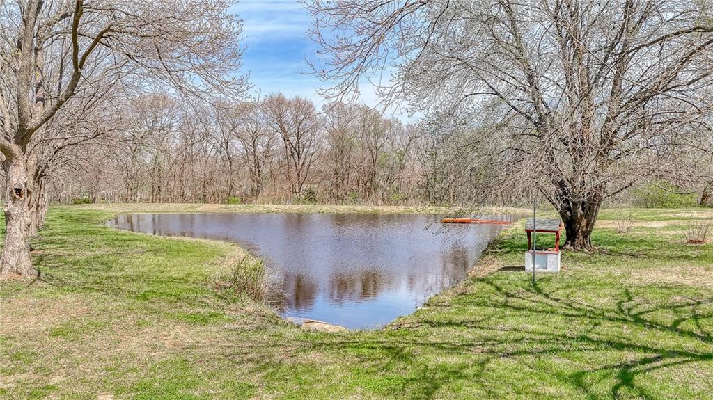 Photo 5 of 450 SW 725 Road