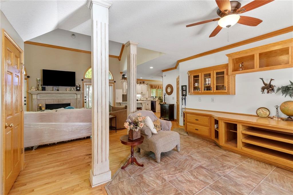 Photo 6 of 15733 Pine Circle