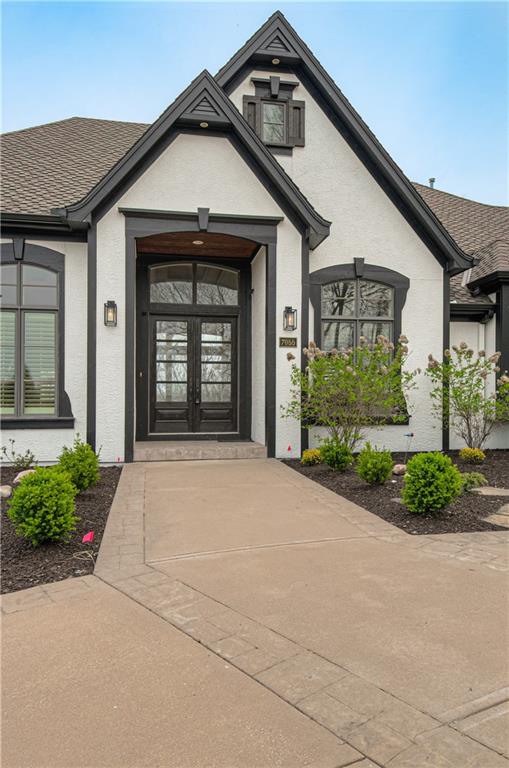 Photo 4 of 7055 NW Scenic Drive