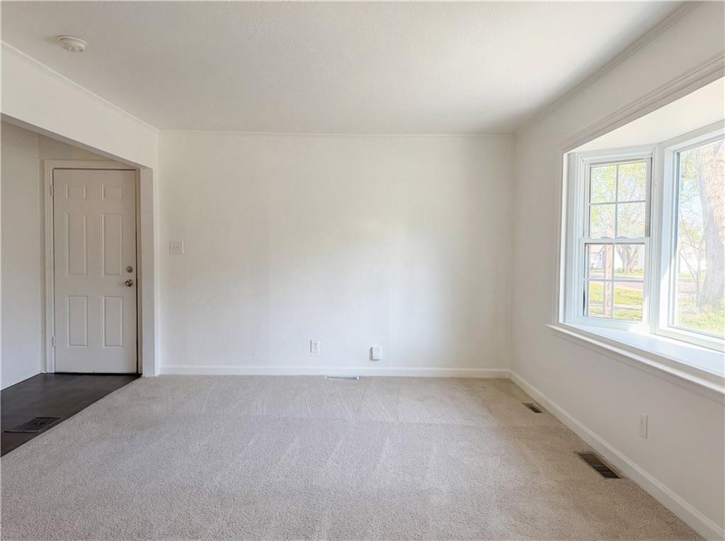 Photo 3 of 410 B Street