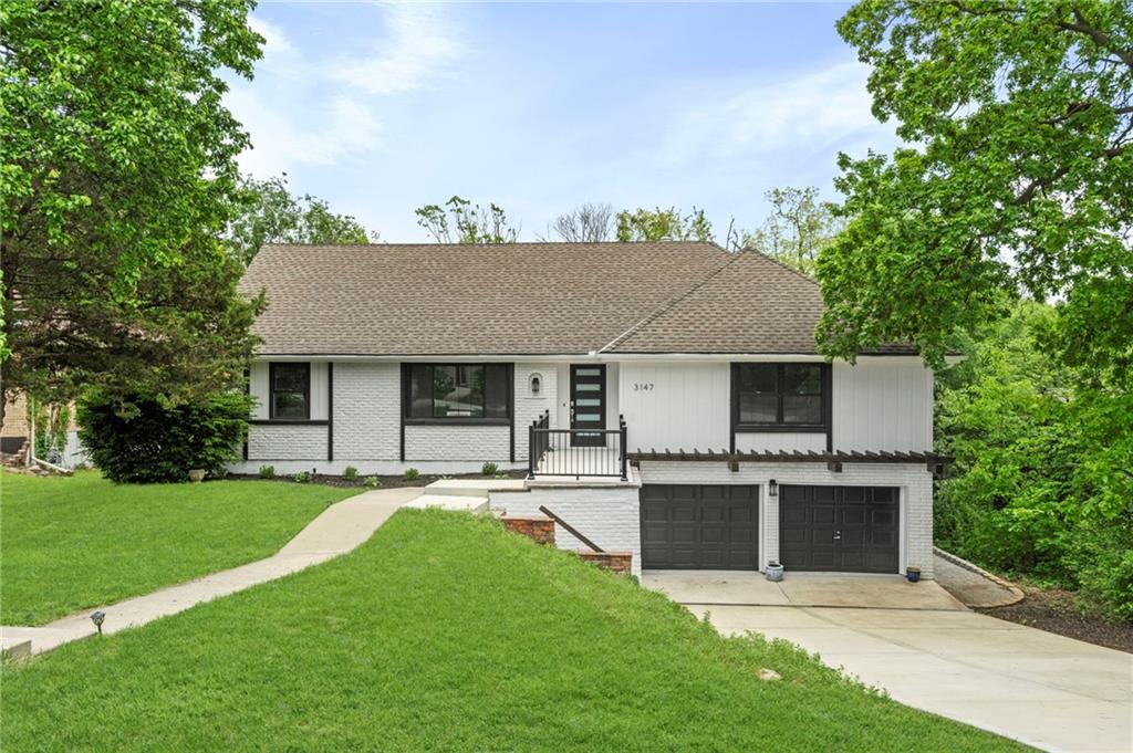 Photo 3 of 3147 Black Swan Drive