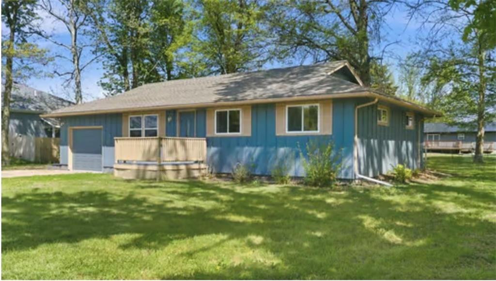Photo 3 of 311 E Hatten Street