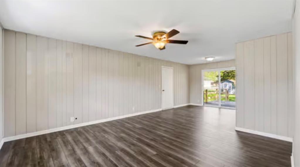 Photo 5 of 311 E Hatten Street