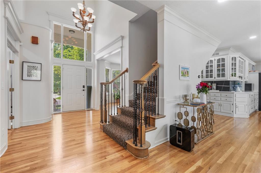 Photo 4 of 5712 W 146th Street