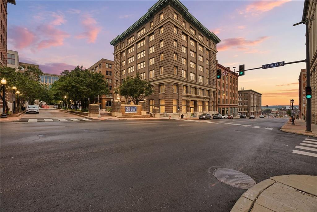 Photo 4 of 712 Broadway Boulevard #401
