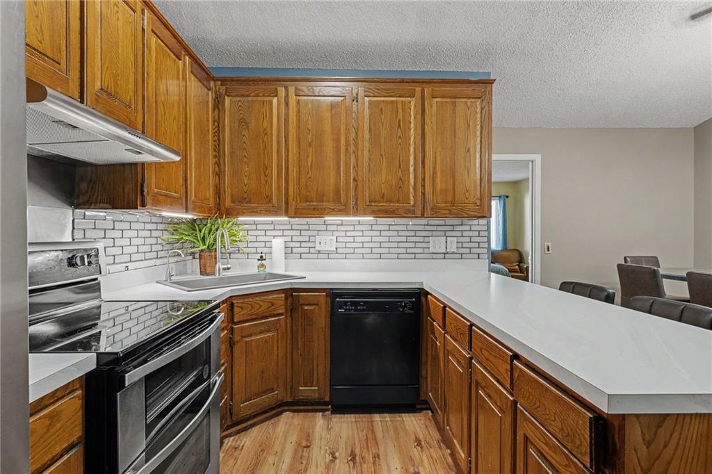 Photo 2 of 7004 N Fisk Court