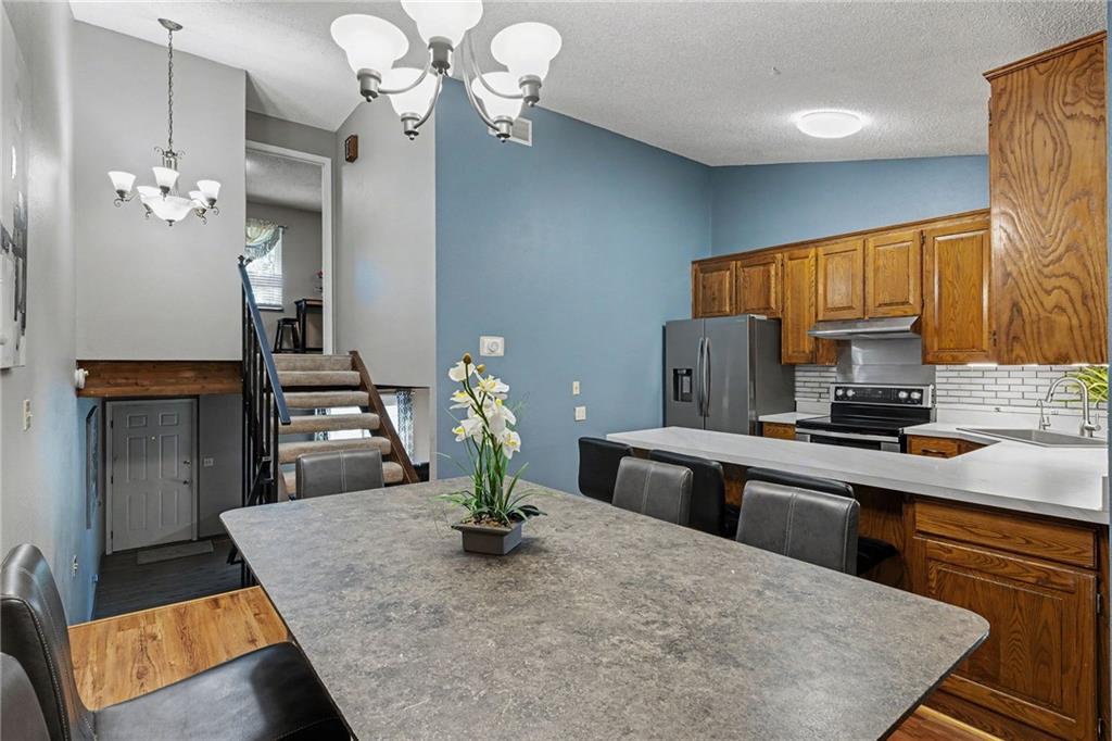 Photo 5 of 7004 N Fisk Court
