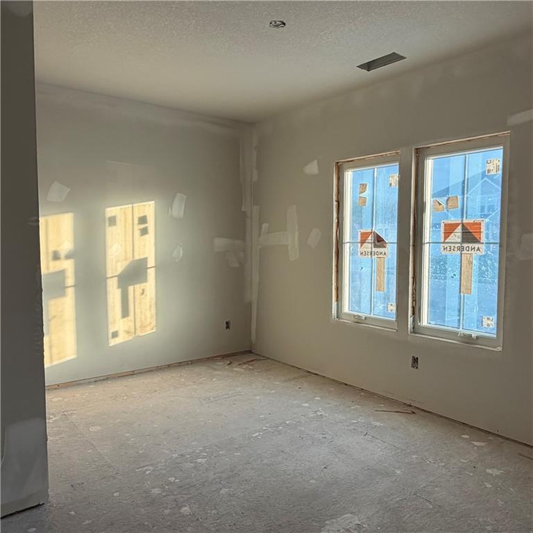 Photo 4 of 2339 Foxtail Drive