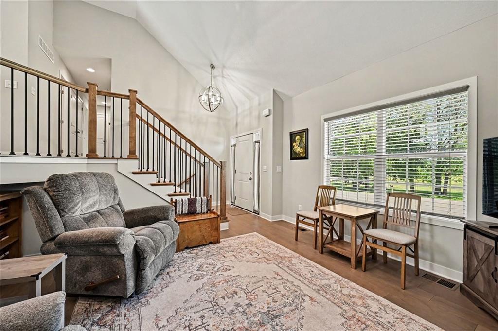 Photo 6 of 1301 W Concord Drive