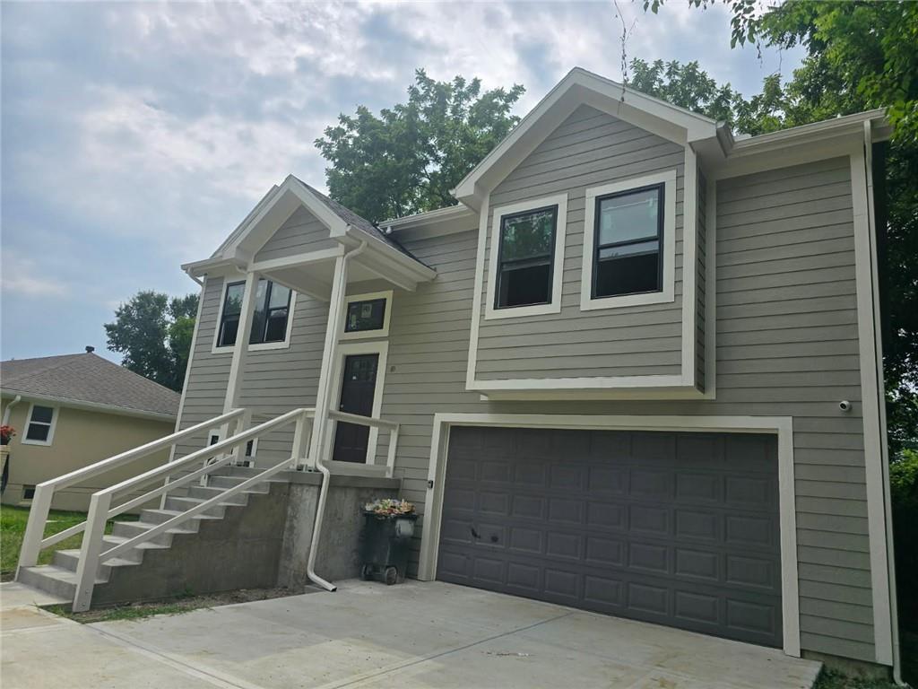 Photo of 722 N 62nd Place