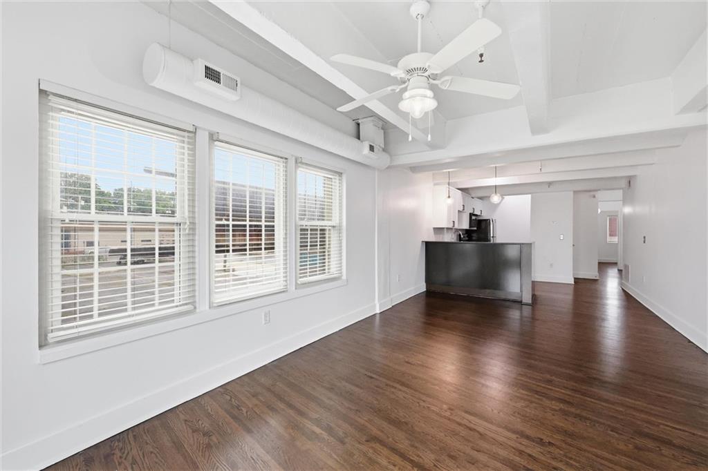 Photo 7 of 3001 Gillham Road #206