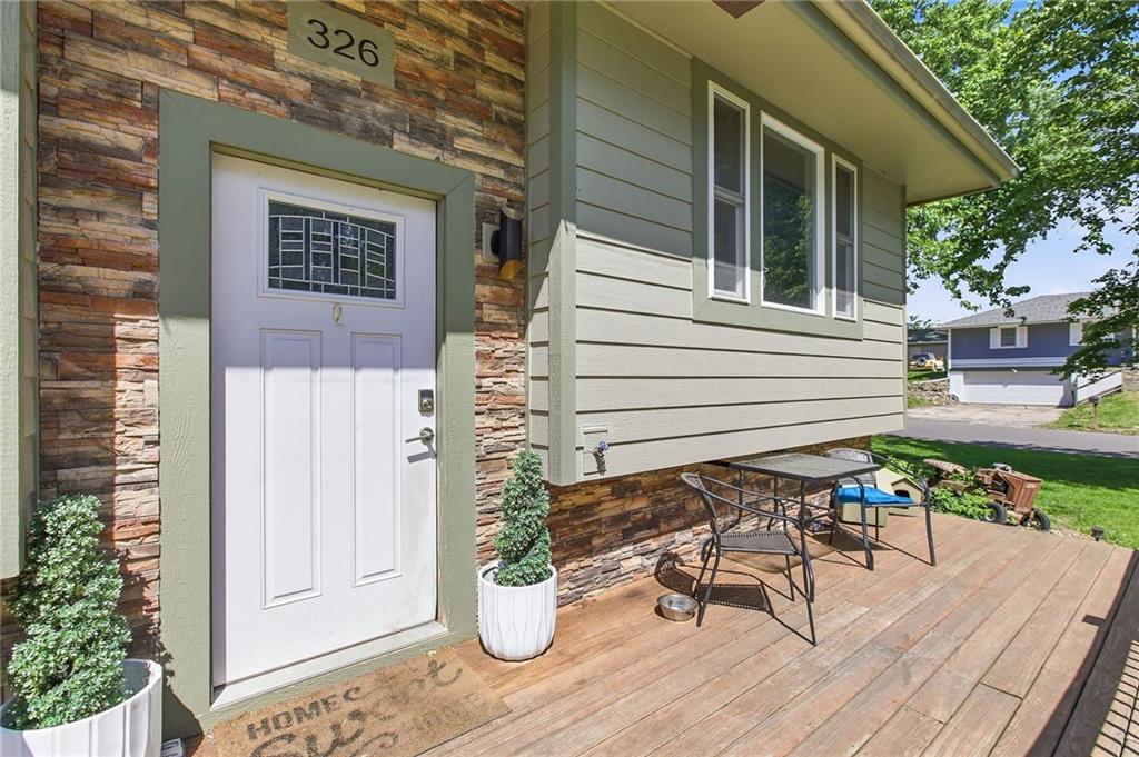 Photo 3 of 326 Gregory Drive